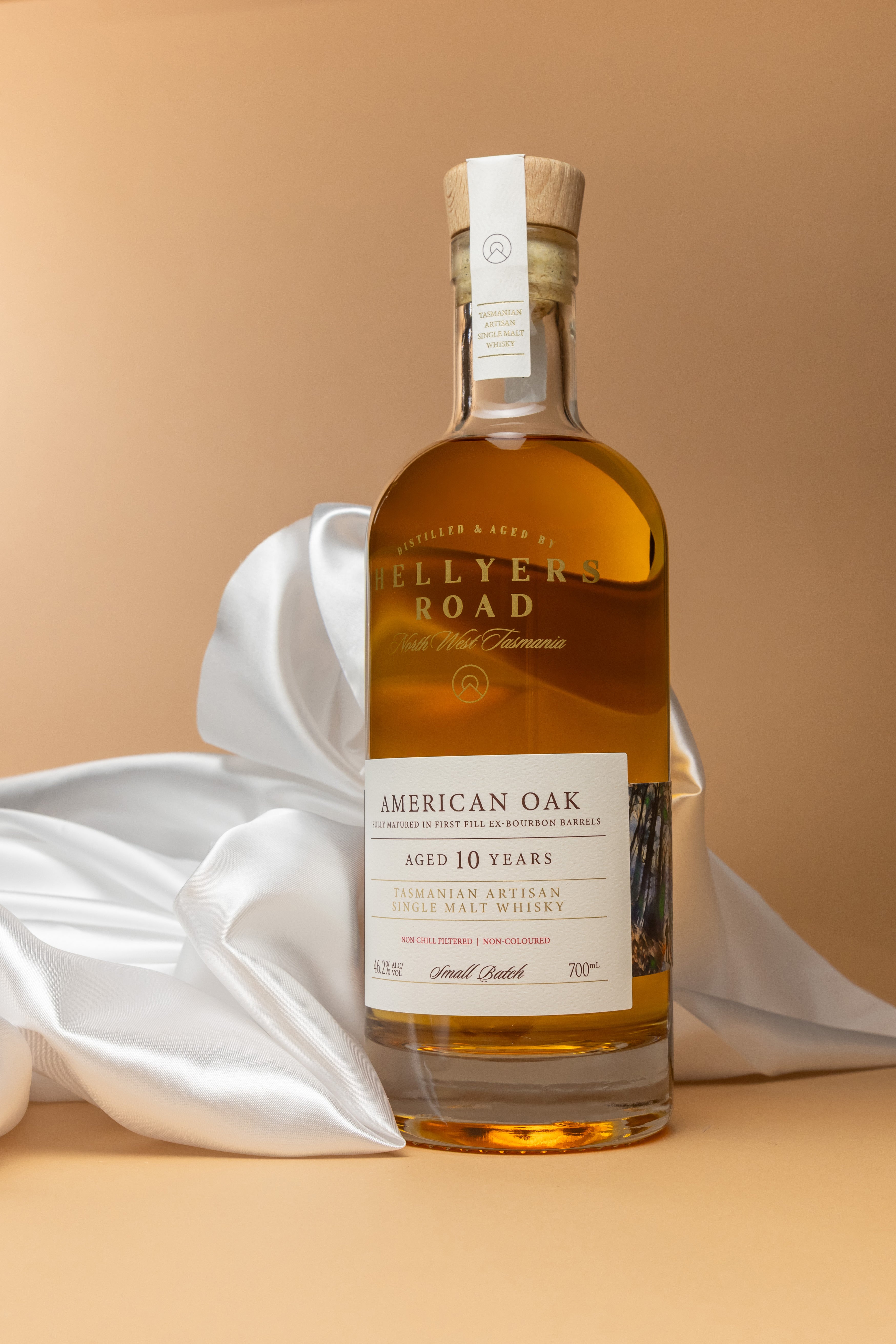 白州DISTILLERY American Oak Lightly Peated American Oak 10 Year Old Tasmanian Single Malt Whisky – Hellyers